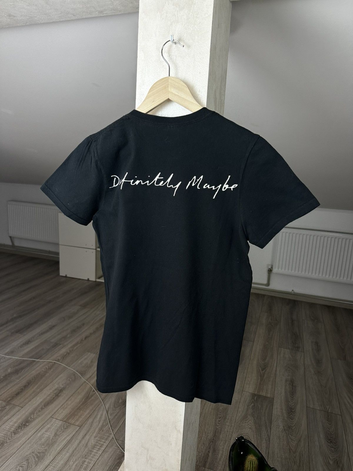 Band Tees Vintage Oasis Definitely Maybe Logo Tee Size US S / EU 44-46 / 1 - 7 Thumbnail