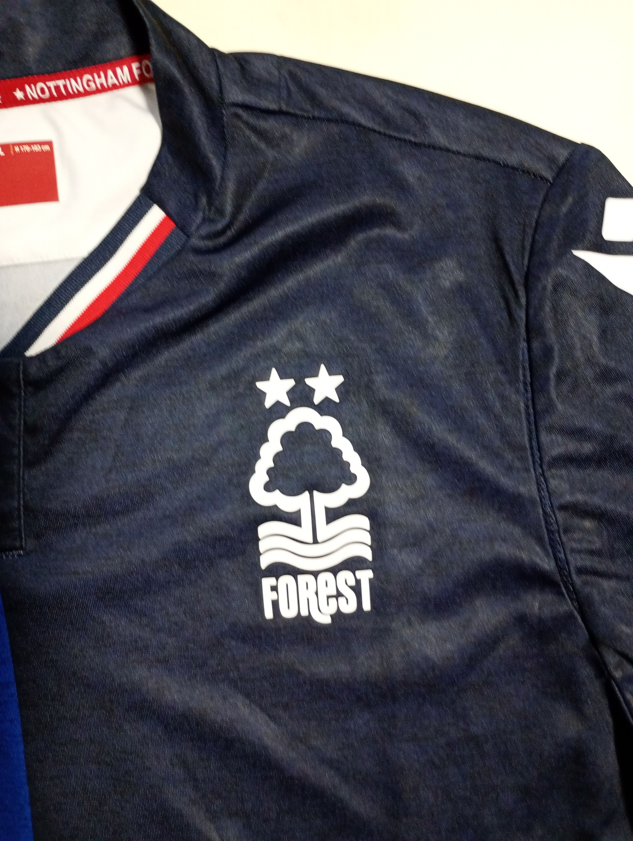 Macron Macron Nottingham Forest Training Jersey 2019-2020 Size US L / EU 52-54 / 3 - 7 Thumbnail