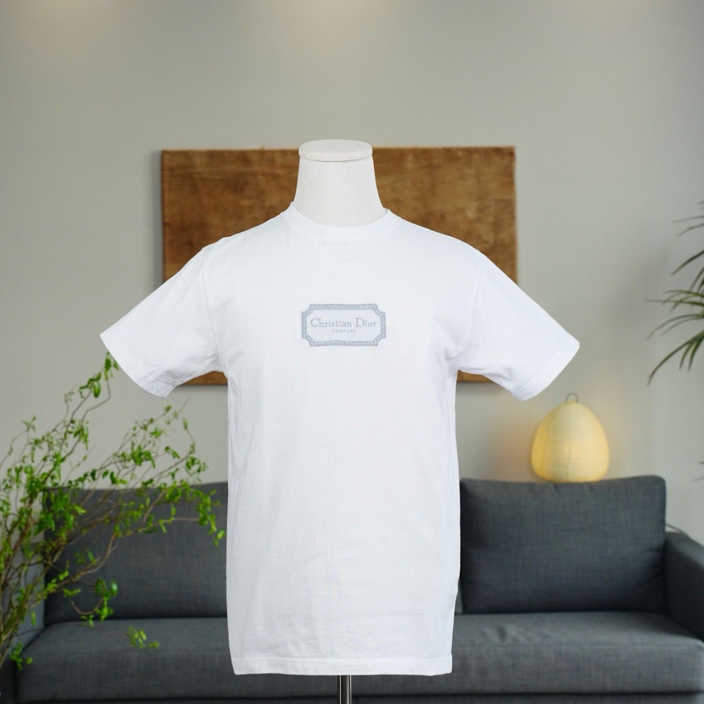 Dior Dior Embroidered White T-Shirt S Women Size S / US 4 / IT 40 - 1 Thumbnail