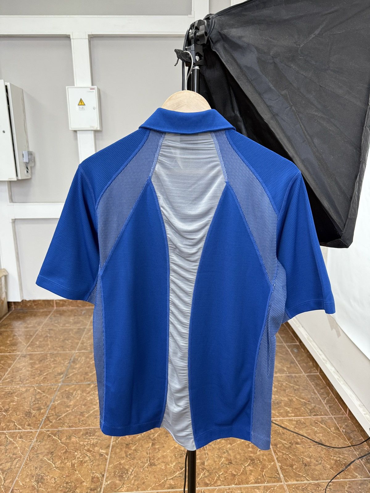 Nike × Tiger Woods 🇺🇸 Vintage 90s Nike Sphere React Golf Polo T-Shirt Rare Retro Size US M / EU 48-50 / 2 - 2 Thumbnail