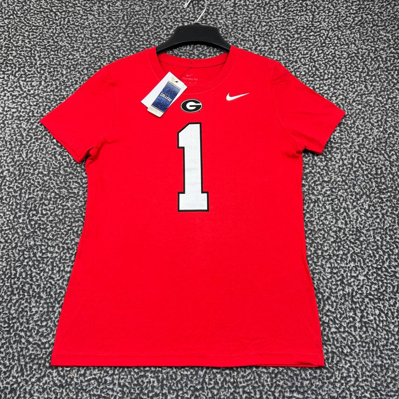 Nike Nike Shirt Women Medium Red Georgia Bulldogs #1 Short Sleeve Size M / US 6-8 / IT 42-44 - 1 Thumbnail
