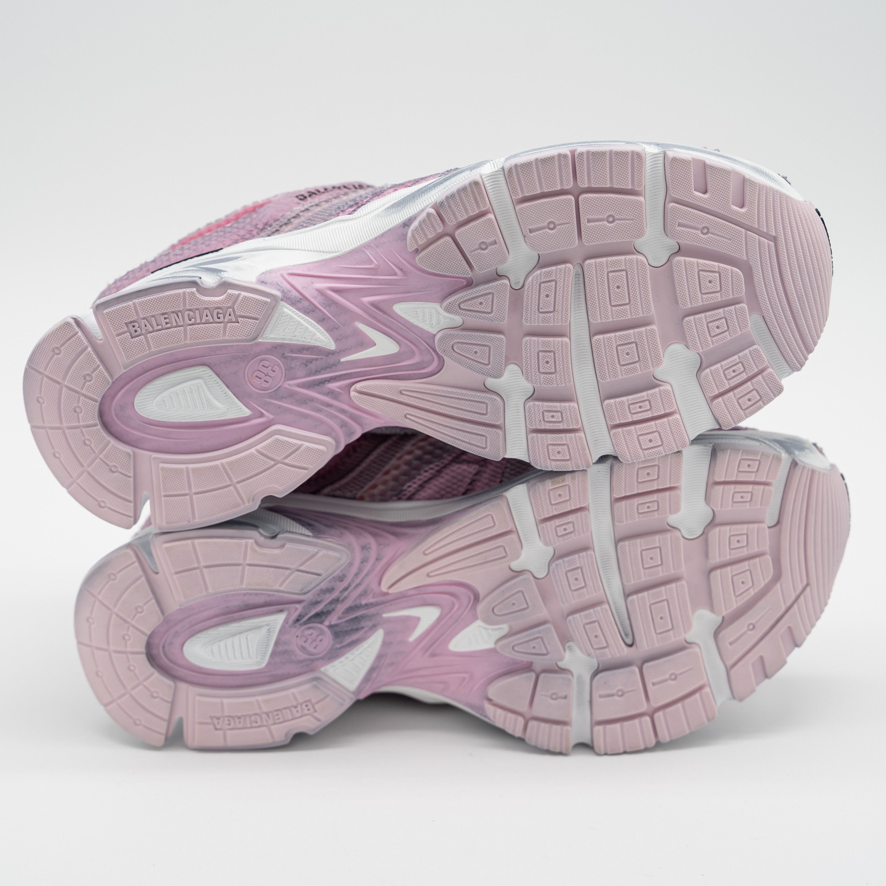 Balenciaga 38 EU 8 US Balenciaga Phantom Sneakers Pink Distressed Mesh Size US 8 / IT 38 - 6 Thumbnail