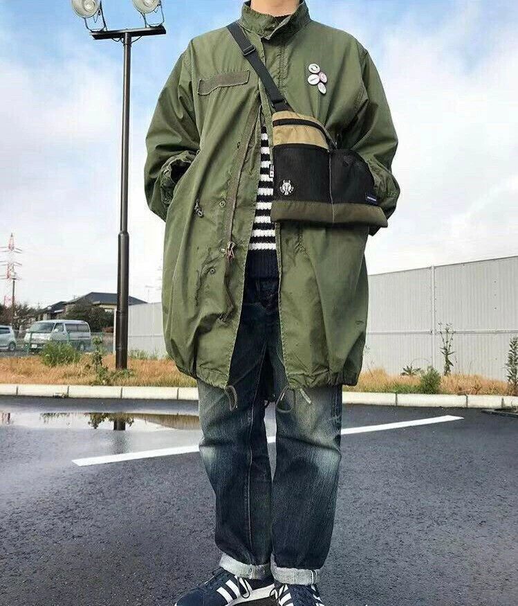Descendant DCDT BAMBI NYLON SACOCHE 17AW Sling Bag Size ONE SIZE - 7 Thumbnail