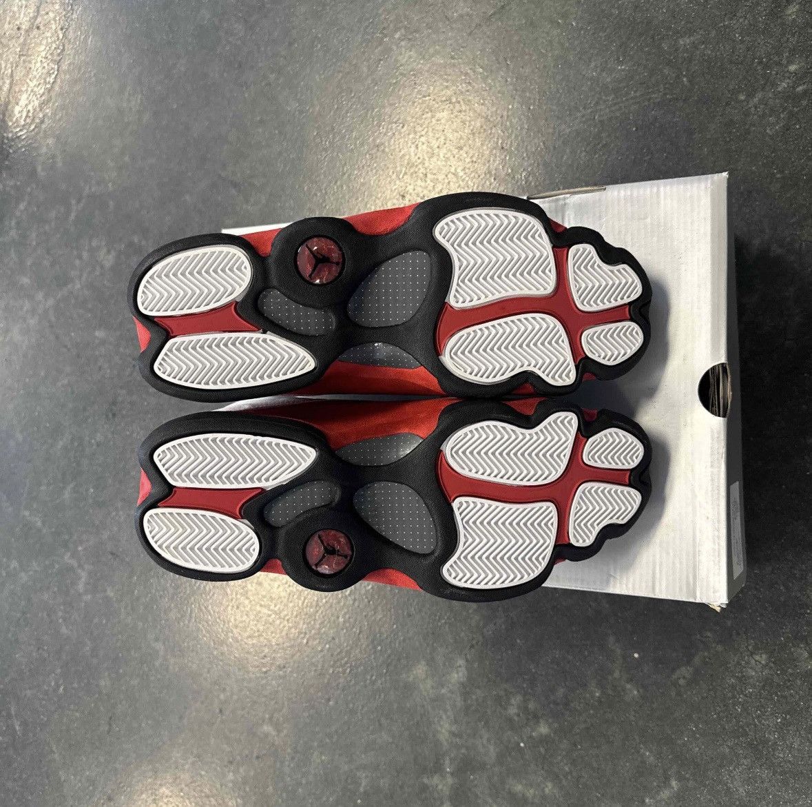 Nike Jordan 13 Chicago (2013) Size US 10.5 / EU 43-44 - 5 Thumbnail
