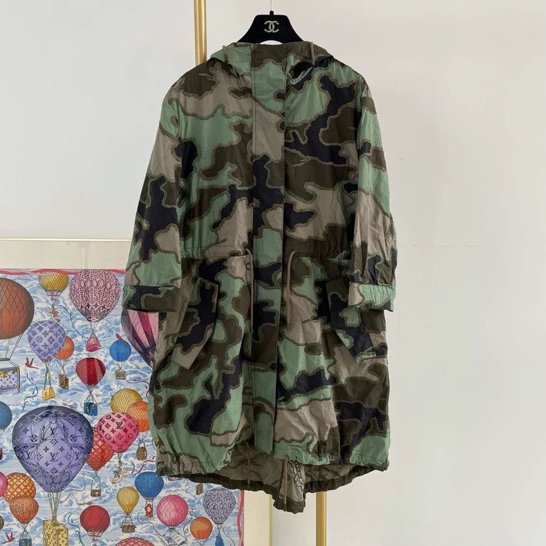Valentino Valentino Camouflage embroidered jacket Size S / US 4 / IT 40 - 1 Thumbnail