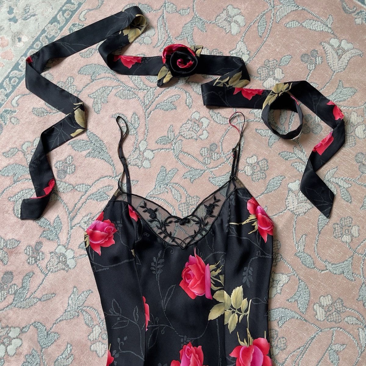 Victoria's Secret Victoria’s Secret 1990s Black Floral Silk Slip Dress (XS) Size XS / US 0-2 / IT 36-38 - 11 Thumbnail