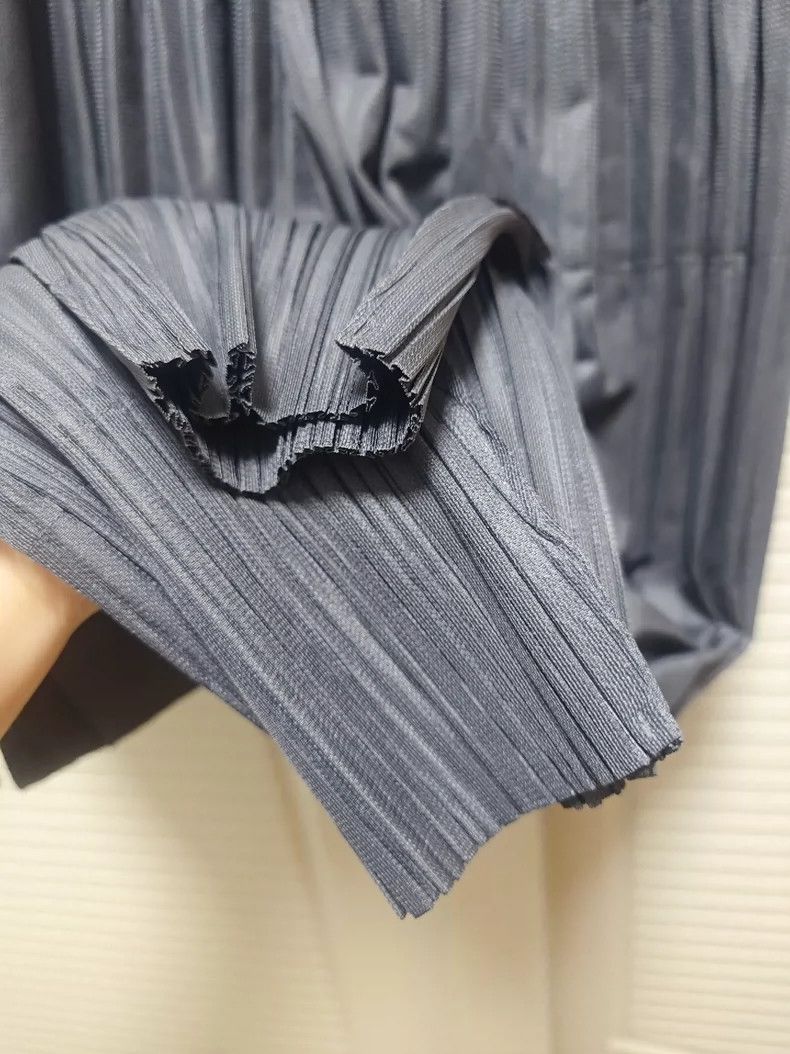 Issey Miyake Issey Miyake Dark grey puff pants Size 25" / US 0 / IT 36 - 5 Thumbnail