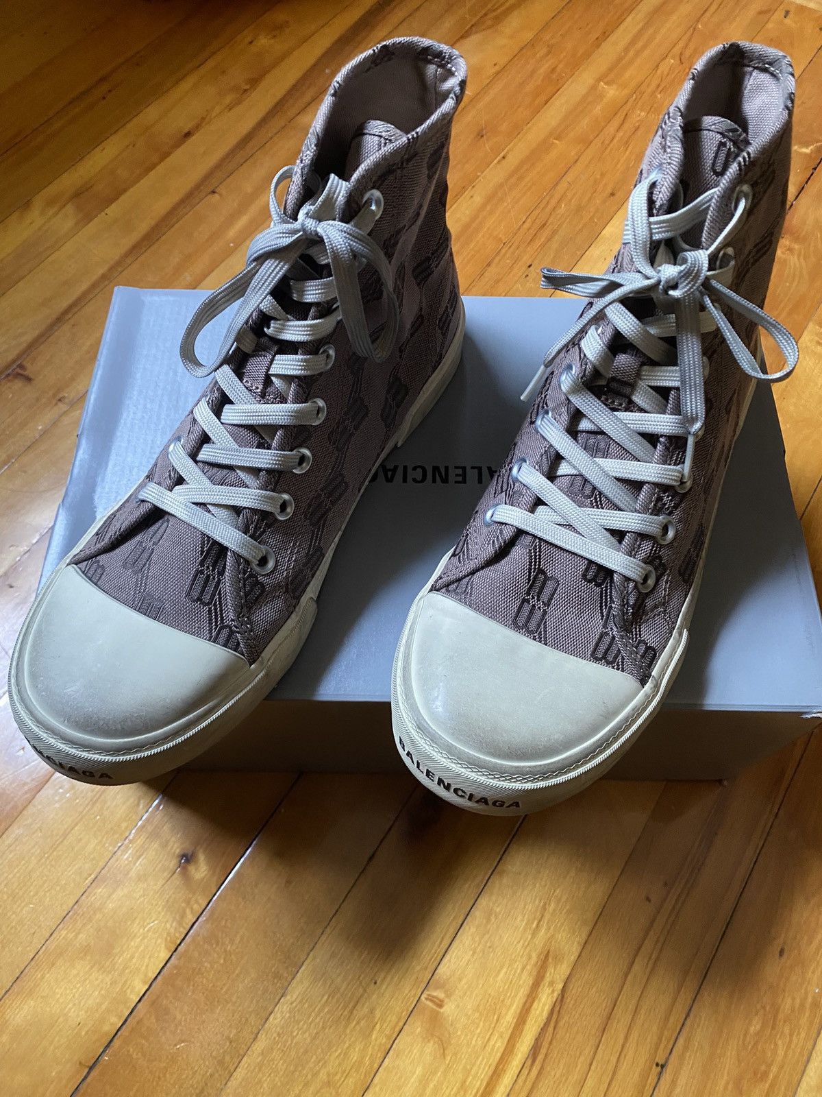 Balenciaga Balenciaga Paris High-Top BB Monogram Sneakers Size US 9 / EU 42 - 7 Thumbnail