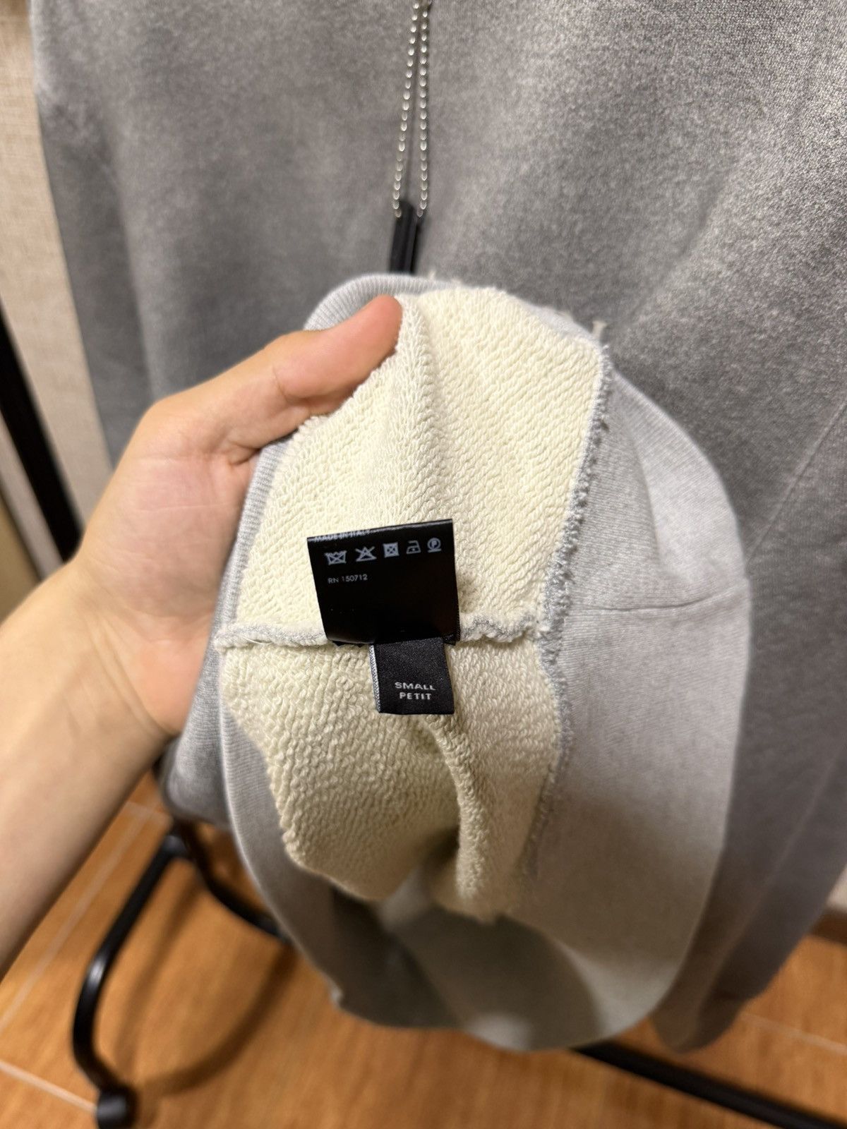 Amiri AMIRI AGED PUFF LOGO GREY SWEATSHIRT Size US S / EU 44-46 / 1 - 11 Thumbnail