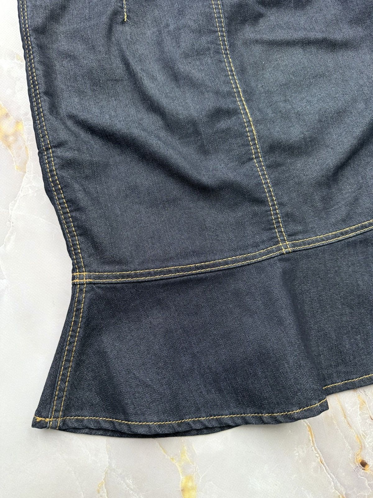 Armani Armani Jeans Knee Length Skirt Size 26" / US 2 / IT 38 - 12 Thumbnail