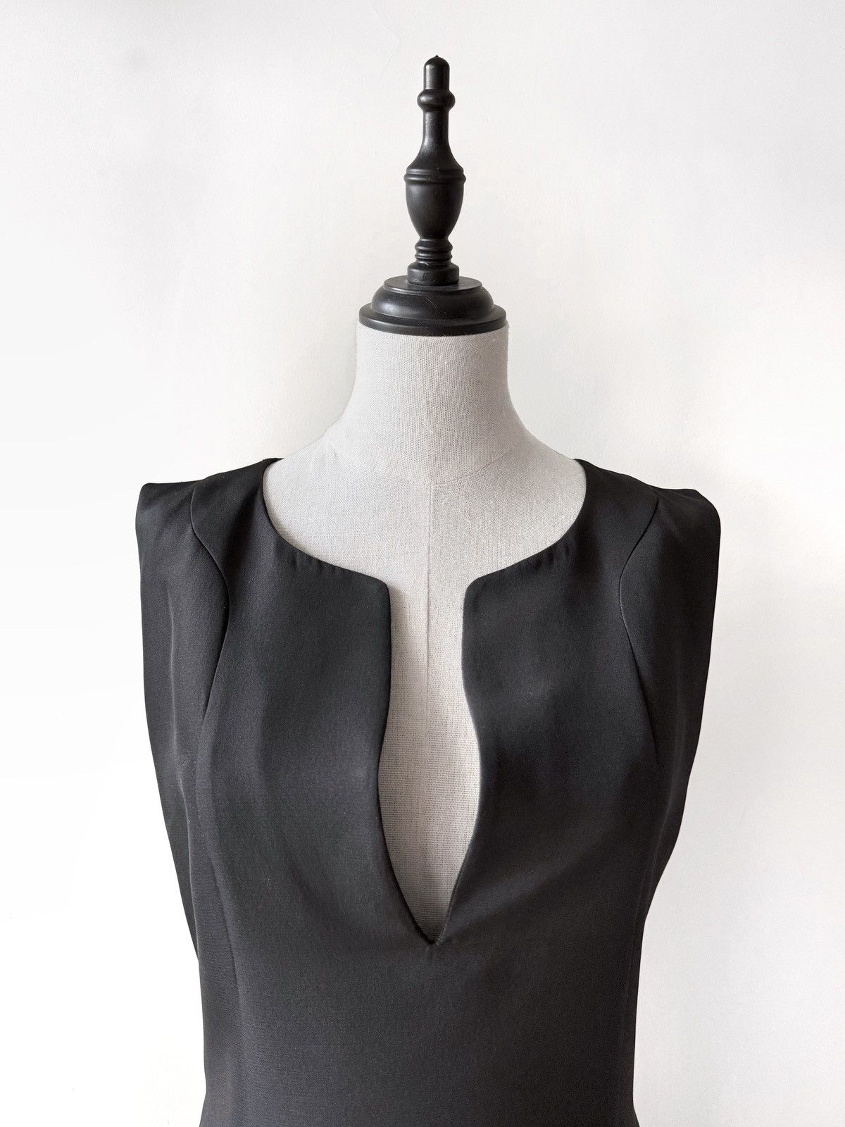Gucci Tom Ford 1999 Plunging Neckline Structured Midi Dress