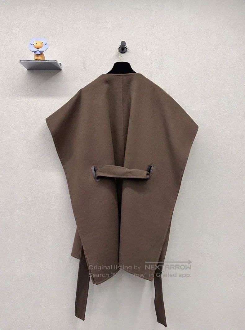 Hermes Hermes Cape Size XXS / US 00 / IT 34 - 4 Thumbnail