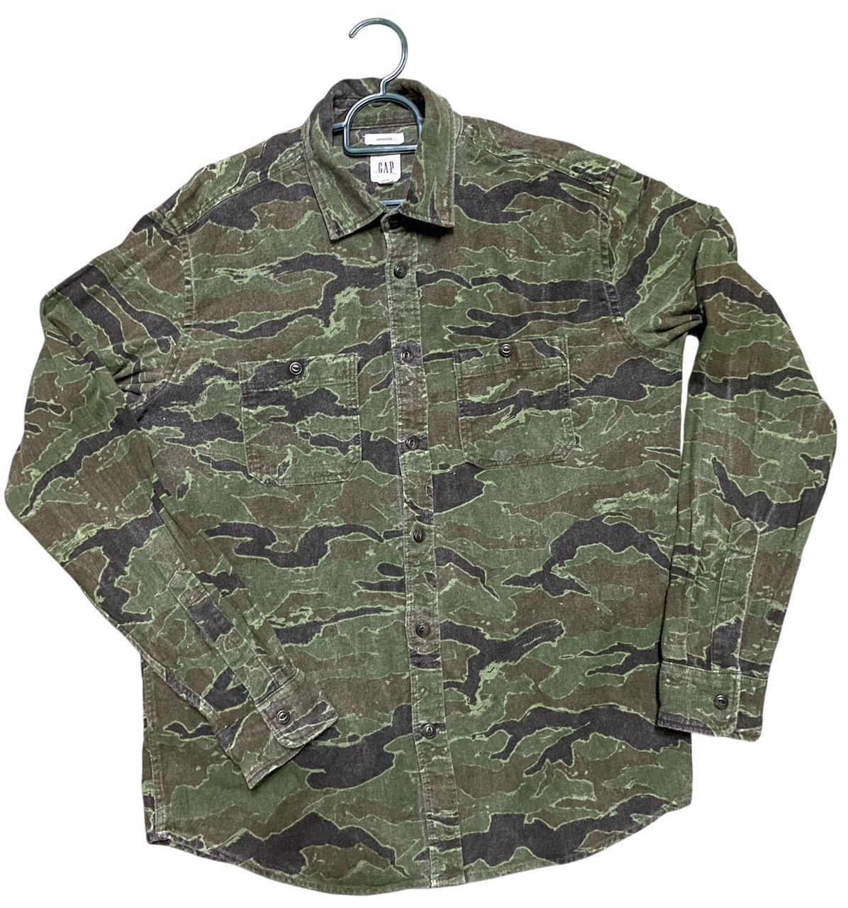 Gap Gap camo button up shirt Size US M / EU 48-50 / 2 - 1 Thumbnail