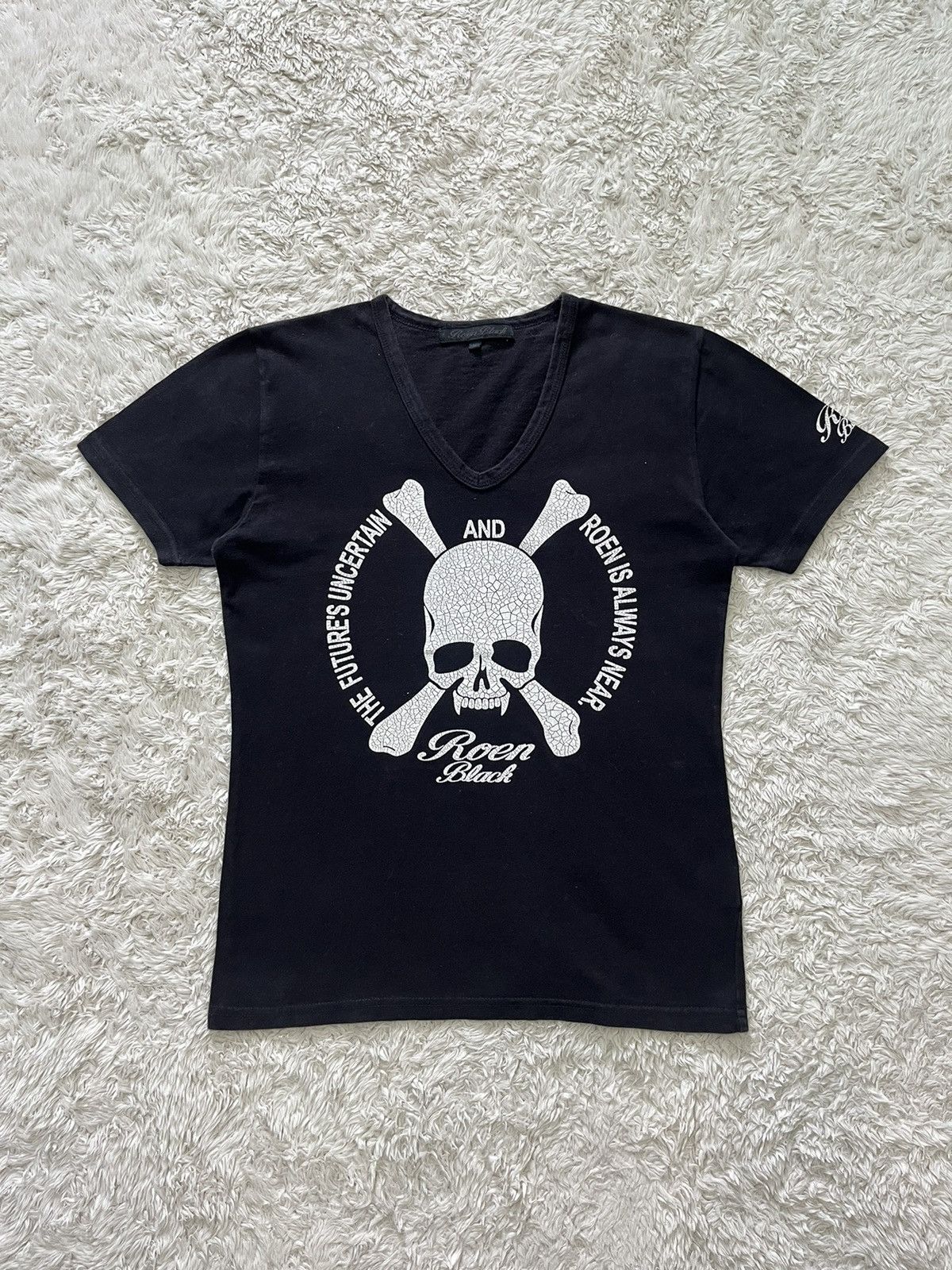 Roen roen skull printed v neck tops Size S / US 4 / IT 40 - 1 Thumbnail
