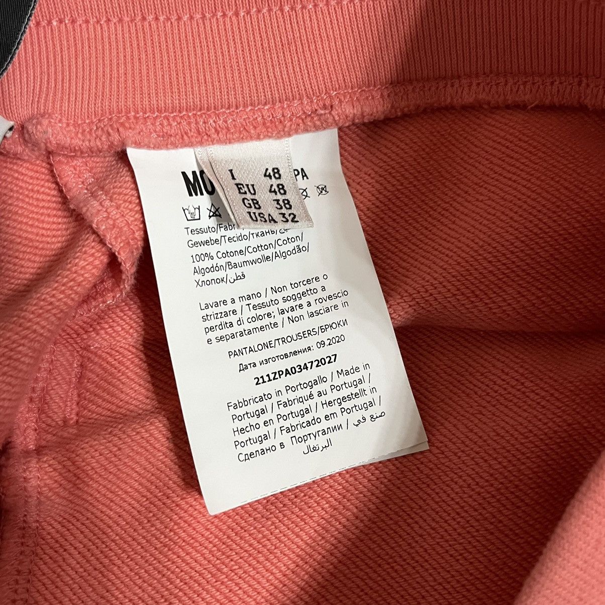 Moschino Shorts Moschino Milano Size US 38 / EU 54 - 10 Thumbnail
