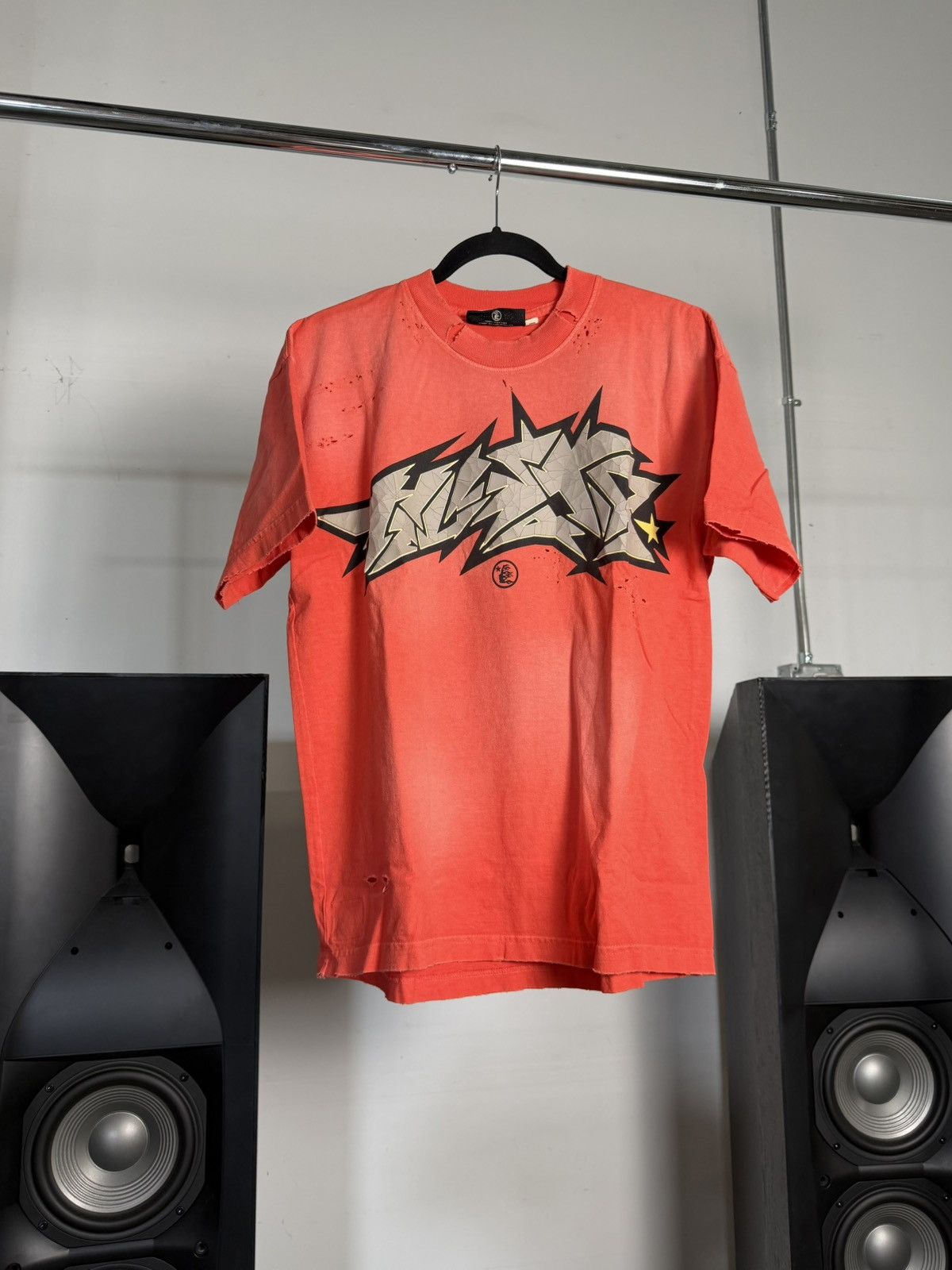 HELLSTAR HELLSTAR Red Cracked Print Tee Shirt Size US S / EU 44-46 / 1 - 1 Thumbnail