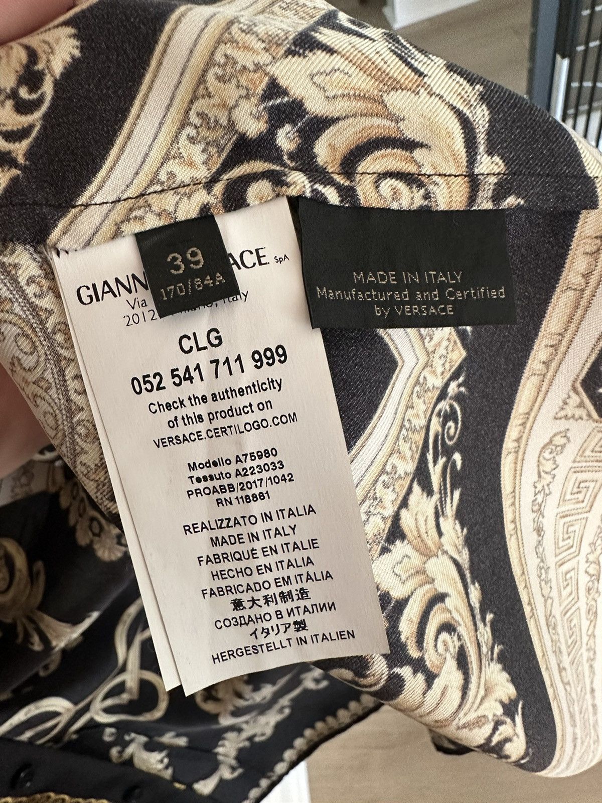 Versace Versace Signature Baroque Pattern Silk Button Down Shirt Size US S / EU 44-46 / 1 - 6 Thumbnail
