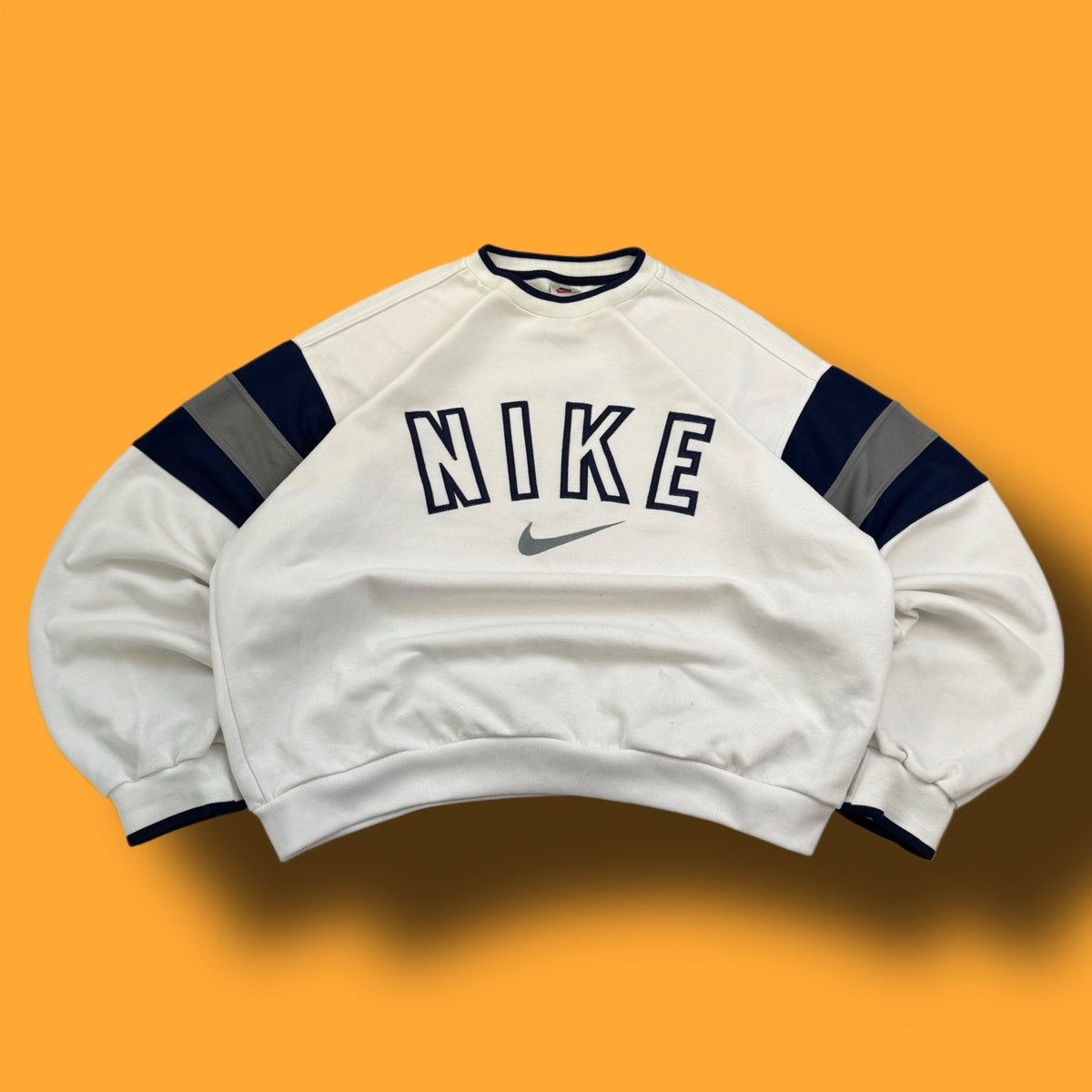 Nike × Vintage NIKE VINTAGE CENTER LOGO OVERSIZE BOXY SWEATSHIRT Size US M / EU 48-50 / 2 - 1 Thumbnail