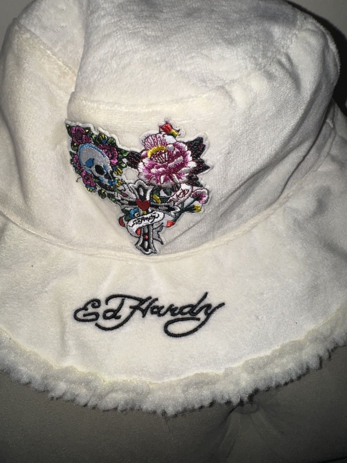 Ed Hardy Ed Hardy Bucket Hat Ivory Sherpa Signature Floral Embroidery Size ONE SIZE - 3 Thumbnail