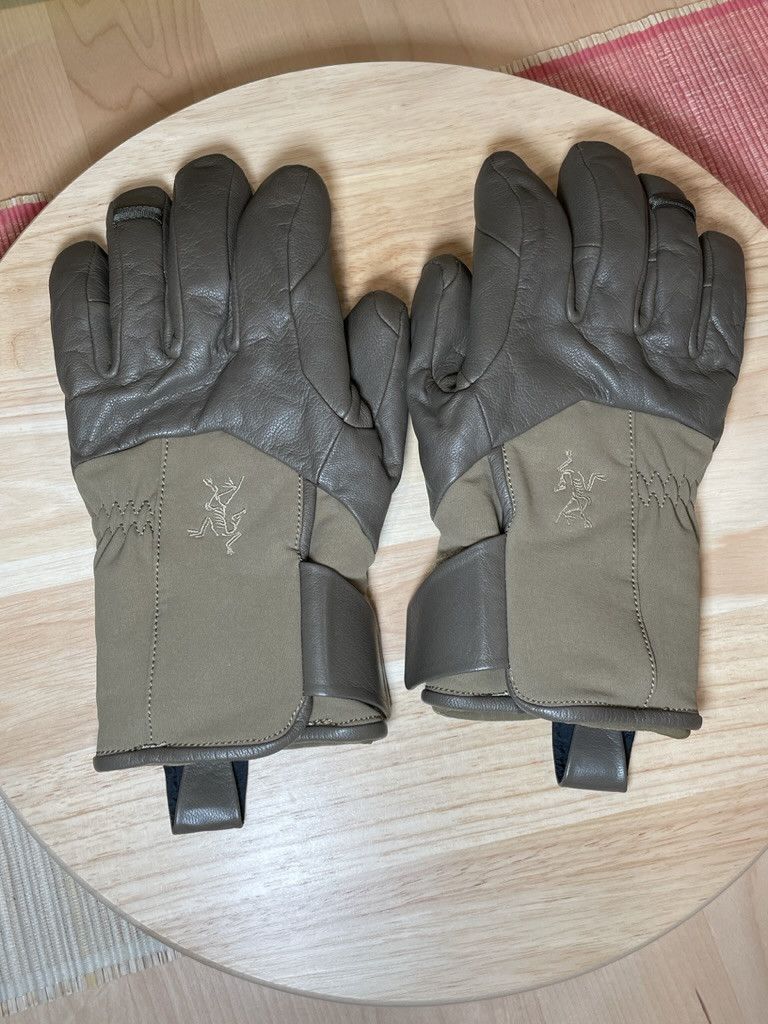XS ARCTERYX LEAF Cold WX AR Insulated Goat Leather Gloves