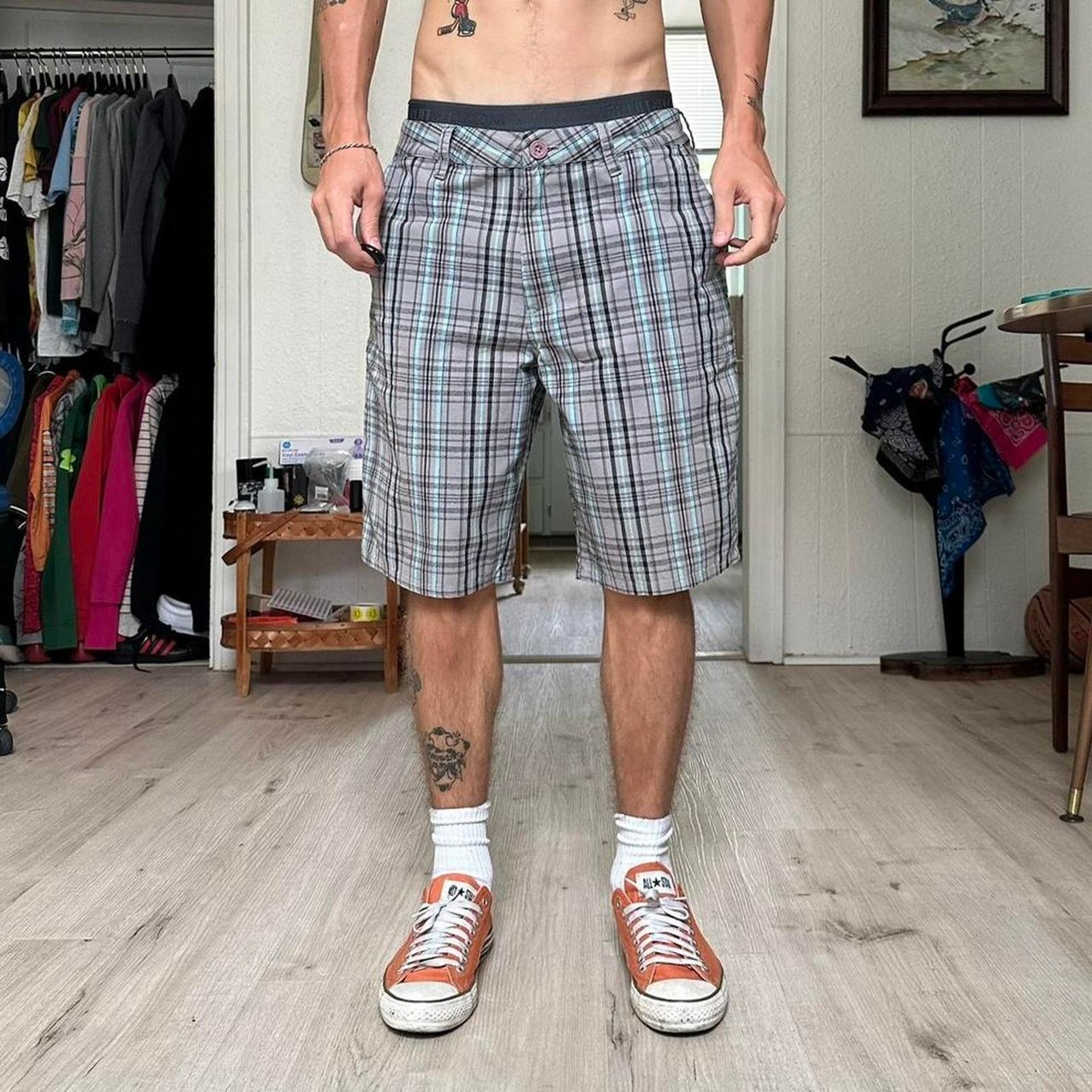 Hurley × Vintage Vintage Y2K 2000s Black Blue Plaid Hurley Surf Skate Shorts Size US 32 / EU 48 - 6 Thumbnail