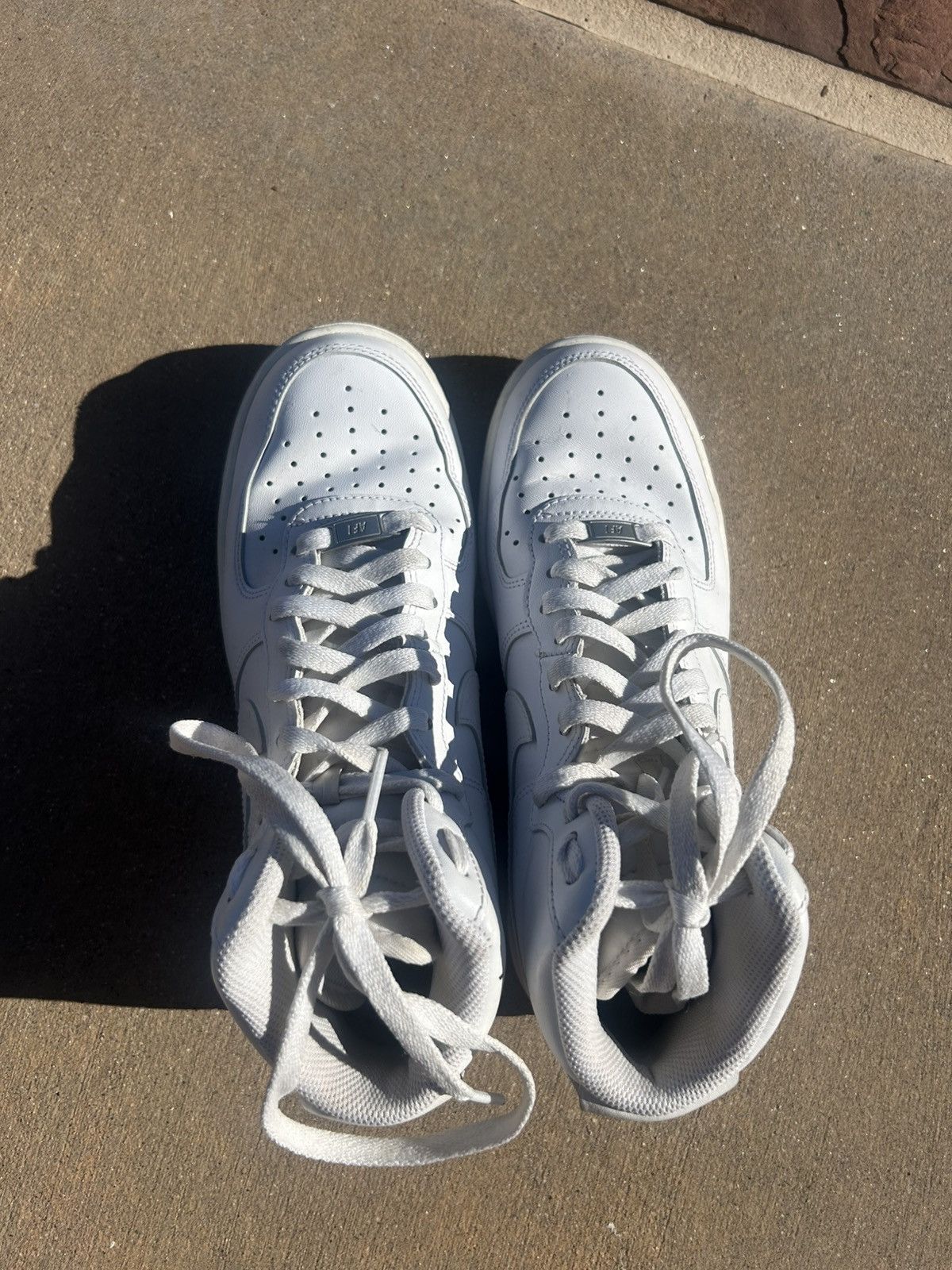 Nike White Air Force 1 Hi-Tops Size US 8 / EU 41 - 6 Thumbnail