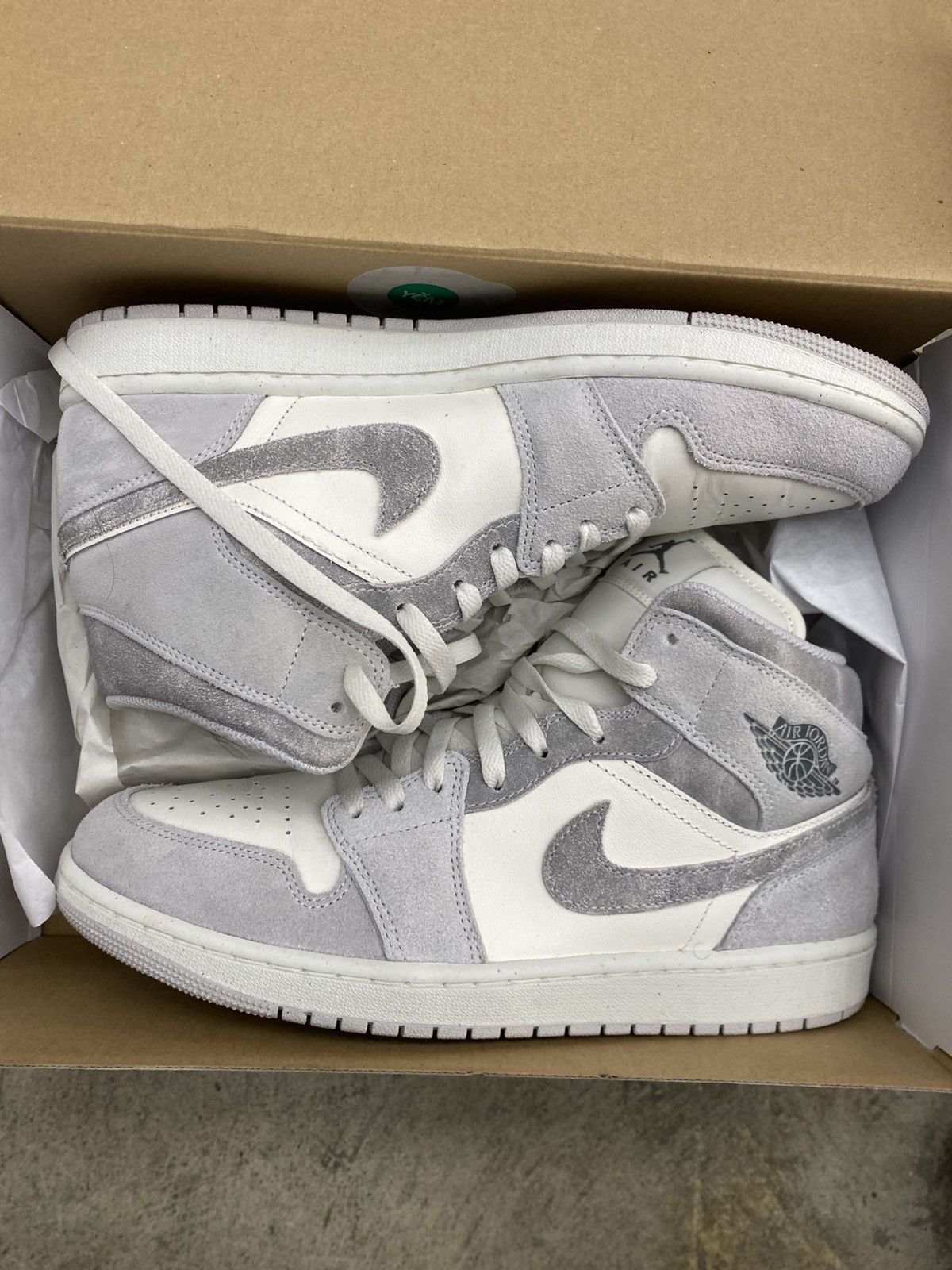 Jordan 1 Mid SE Neutral Gray Sail