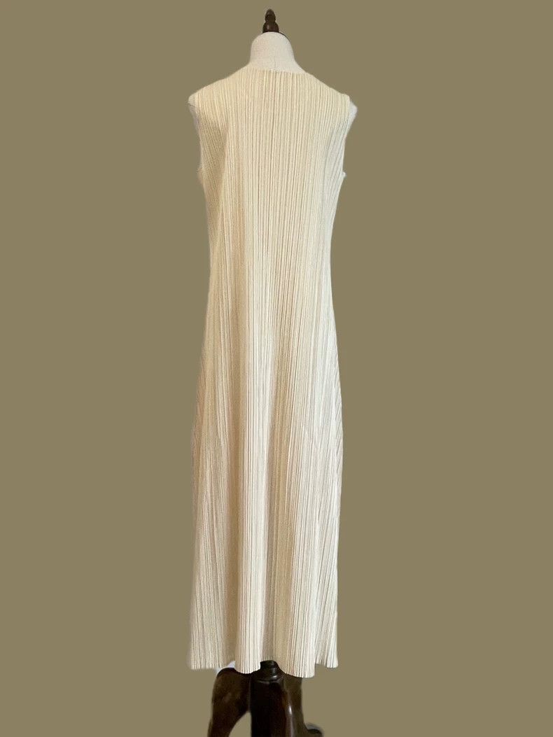 Issey Miyake Issey Miyake size:5 Beige origami airplane dress Size XS / US 0-2 / IT 36-38 - 5 Thumbnail