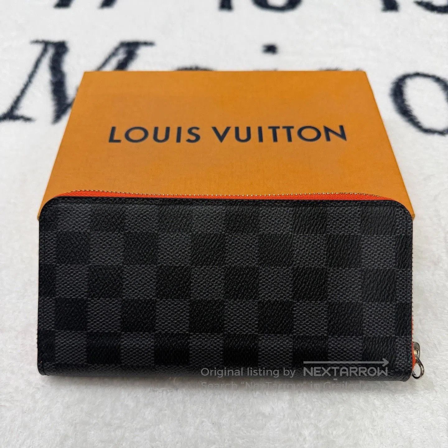 Louis Vuitton Louis Vuitton Black Orange Checker Zip Wallet. Size ONE SIZE - 2 Thumbnail