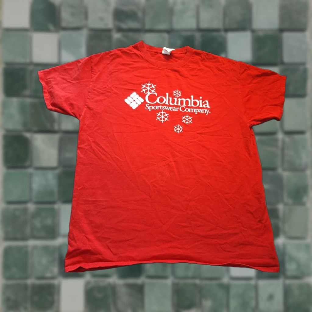 Gildan Columbia Sportswear Staff T-Shirt Mens L Snowflakes Red Christmas Outdoors TOP Size US L / EU 52-54 / 3 - 1 Thumbnail