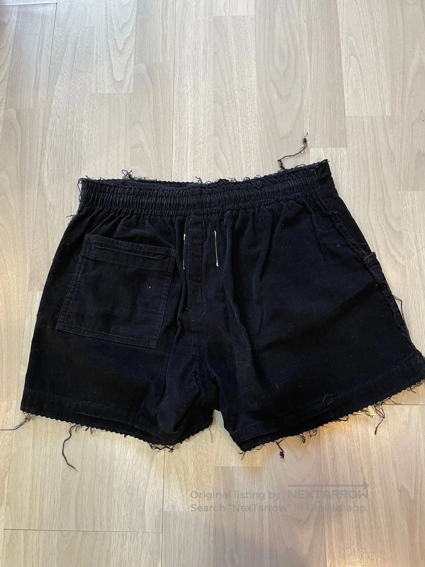 Takahiromiyashita The Soloist. takahiromiyashita the soloist corduroy shorts. Size US 34 / EU 50 - 2 Thumbnail
