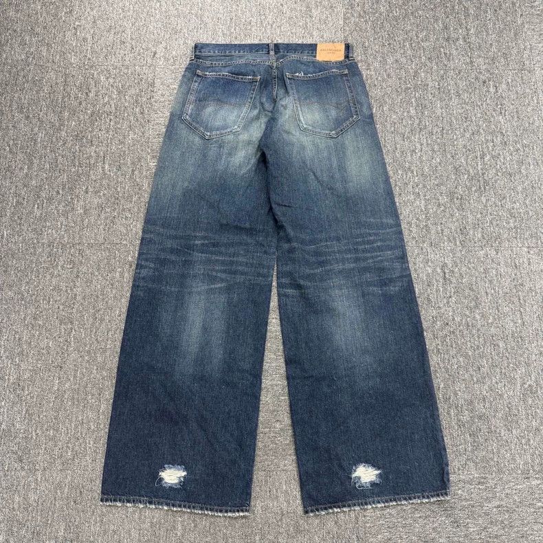 Balenciaga Balenciaga Wash and make old cut jeans Size US 28 / EU 44 - 5 Thumbnail