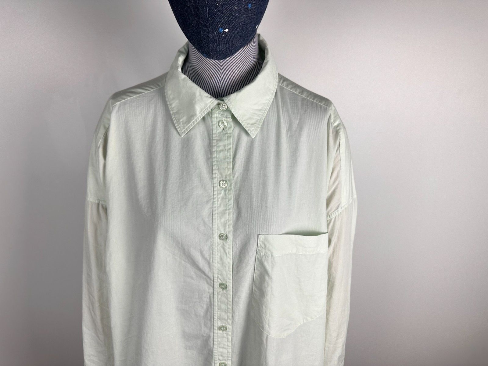 H&M H&M Innovation Science Story Oversized Cotton Shirt Size XS Size XS / US 0-2 / IT 36-38 - 2 Thumbnail