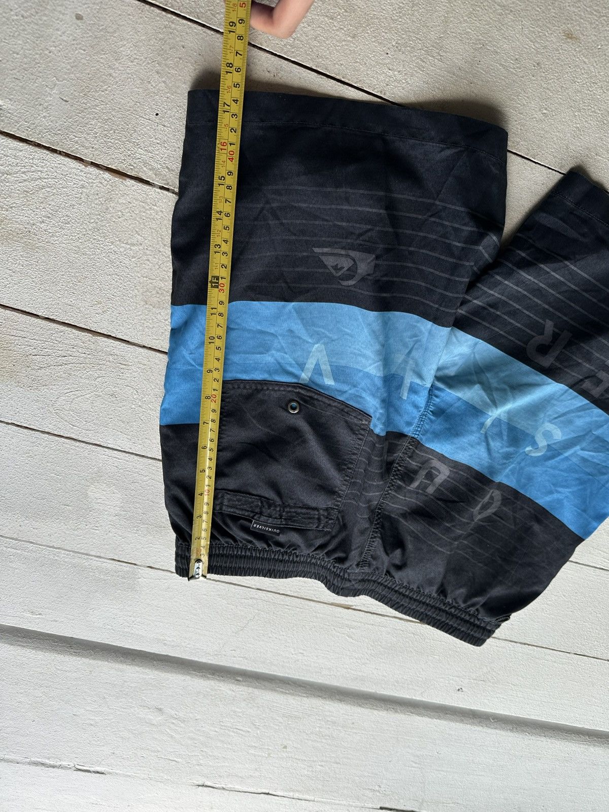 Quiksilver 🚨Vintage Quiksilver Shorts Big Logo Y2K Style 90s Surfing Size US 29 - 8 Thumbnail