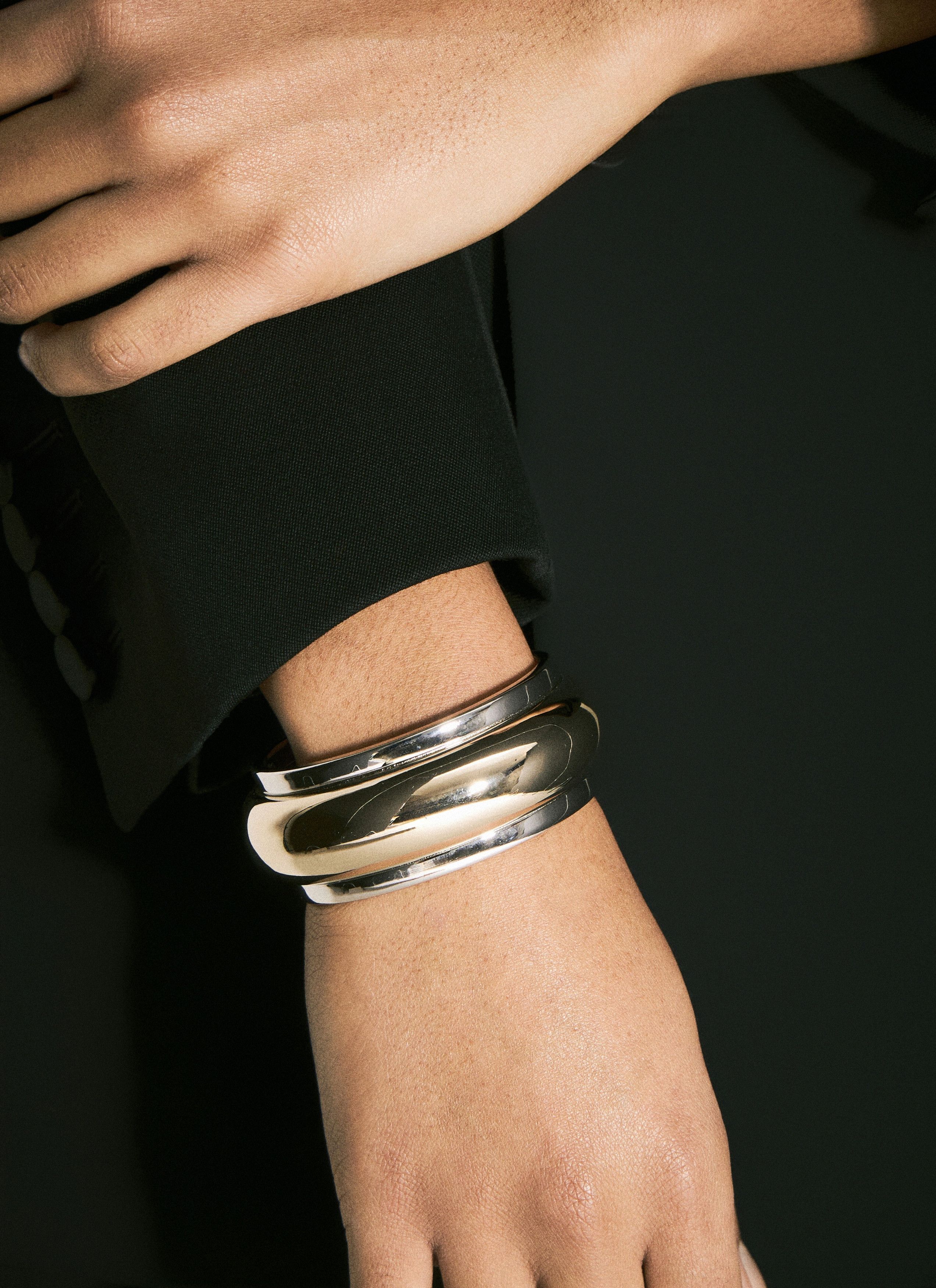 Saint Laurent Paris o1bcso1str0226 Size:L/Bumpy Bracelet In Metal in Golden Size ONE SIZE - 2 Thumbnail
