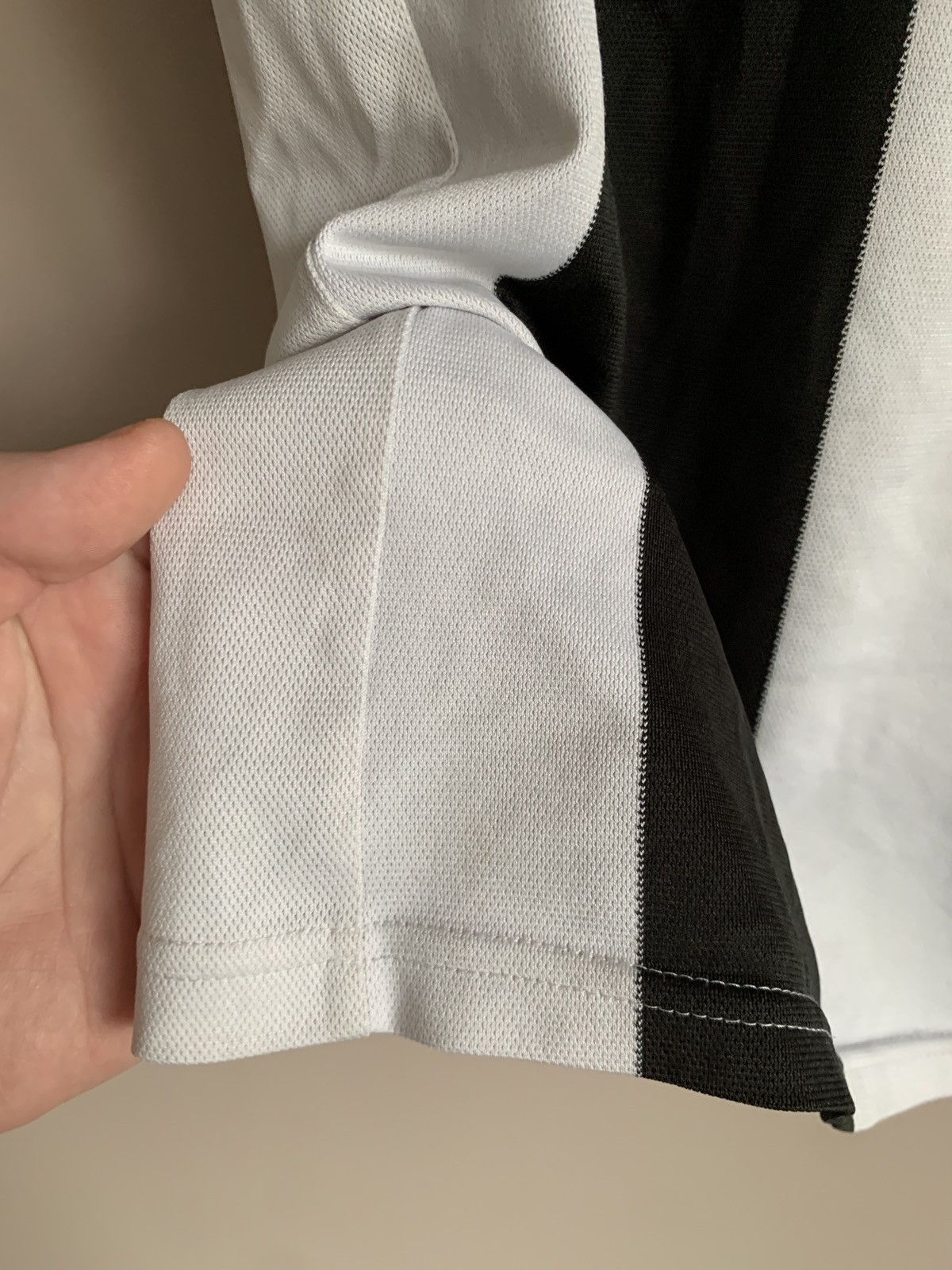 Adidas Juventus 2019 Home Football Shirt Adidas Soccer Jersey Sz S Size US S / EU 44-46 / 1 - 8 Thumbnail