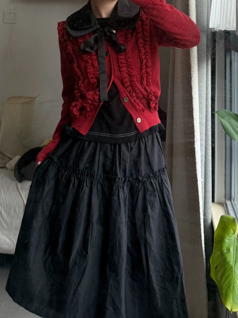 Comme des Garçons Black Pleated Skirt - dmc
