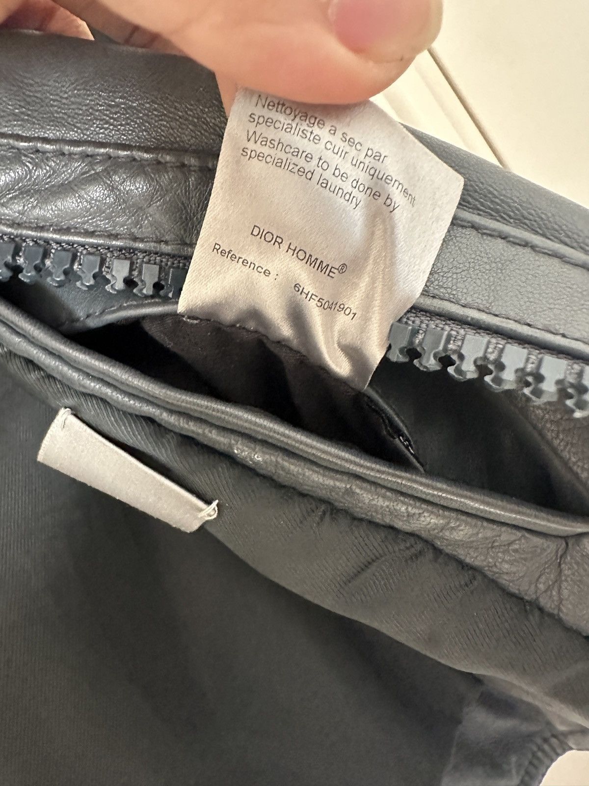 Dior × Hedi Slimane AW06 dior homme cross pocket calfskin leather jacket Size US XS / EU 42 / 0 - 11 Thumbnail