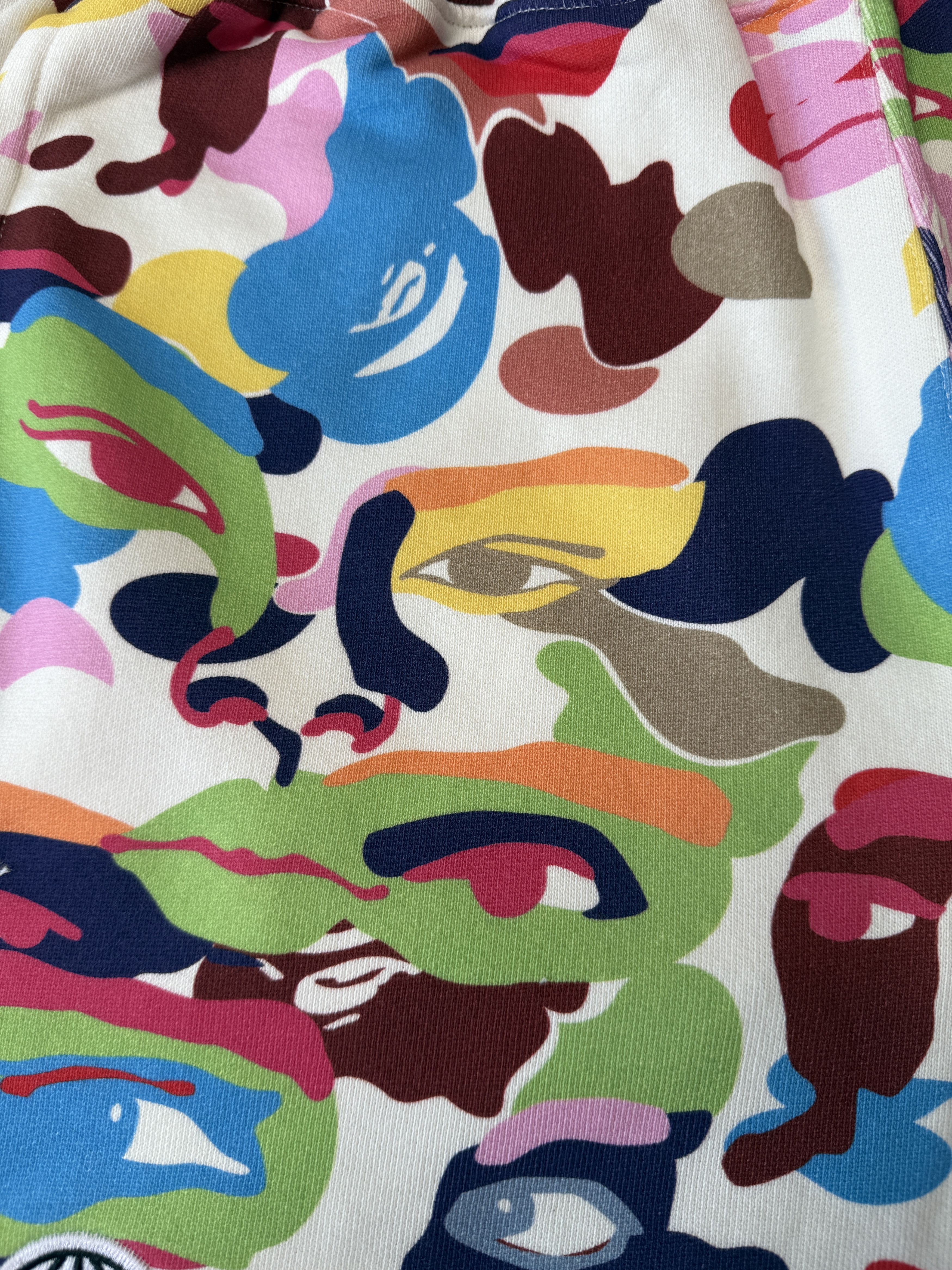 Bape × KidSuper BAPE X KIDSUPER CAMO SWEAT SHORTS Size US 34 / EU 50 - 4 Thumbnail