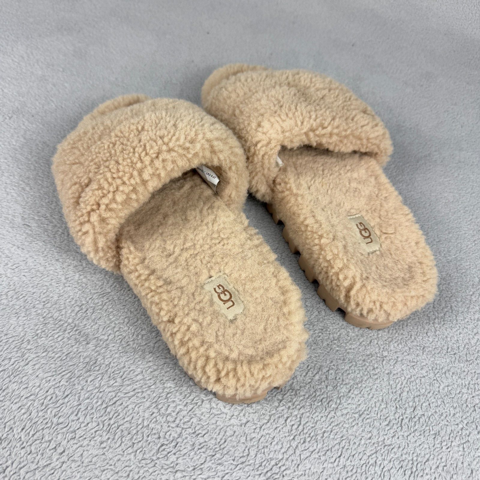 Ugg UGG Cozetta Curly Slide Sandals Womens 8 Sheepskin Slides Size US 8 / IT 38 - 10 Thumbnail