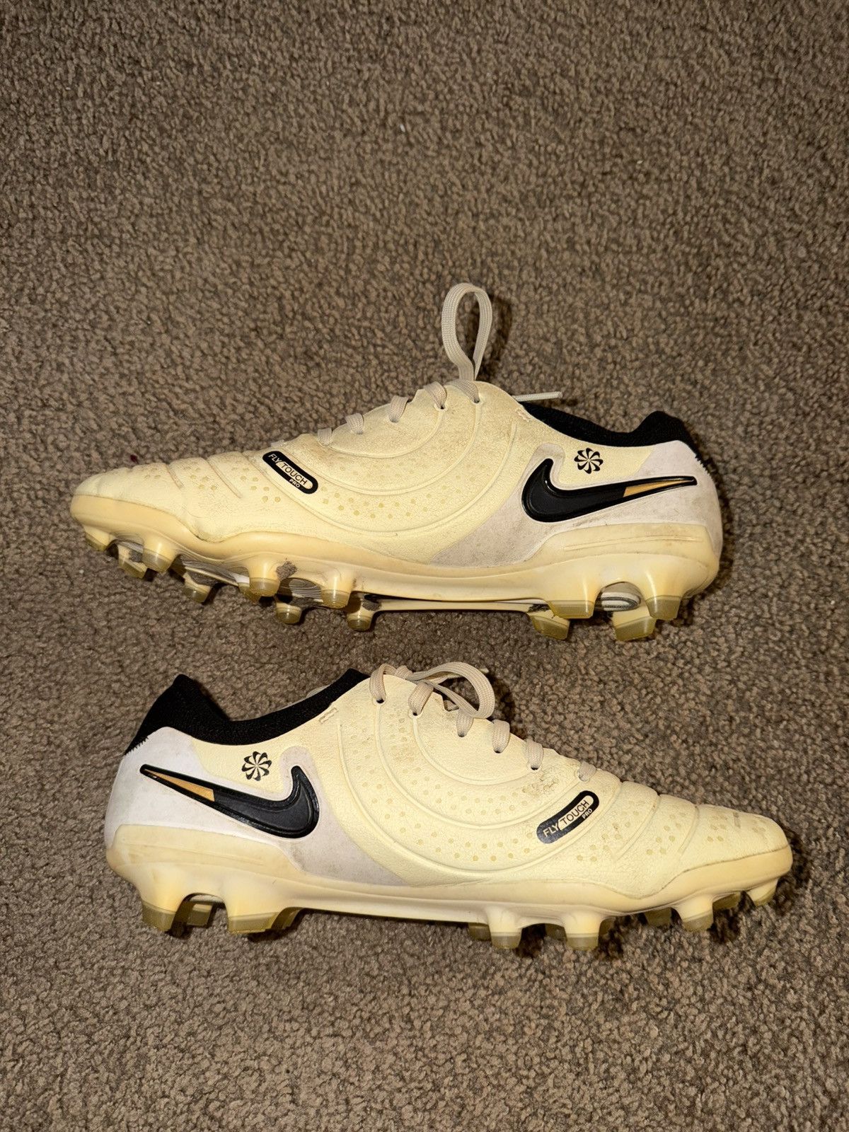 Nike Tiempo Legend Pro Size US 9 / EU 42 - 2 Thumbnail