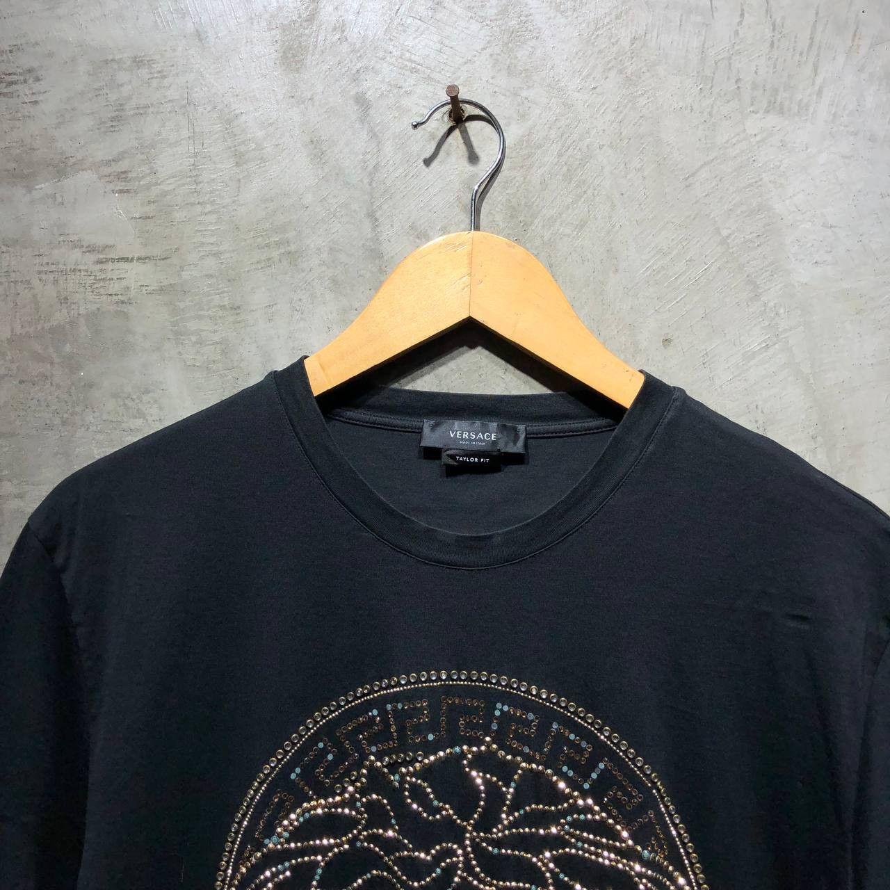 Versace Versace Medusa head crystal embellish tee Size US M / EU 48-50 / 2 - 2 Thumbnail