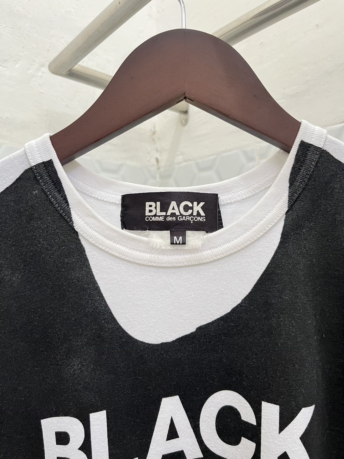 Comme des Garcons Black Comme Des Garcons Black Spell out Tee Size US M / EU 48-50 / 2 - 4 Thumbnail