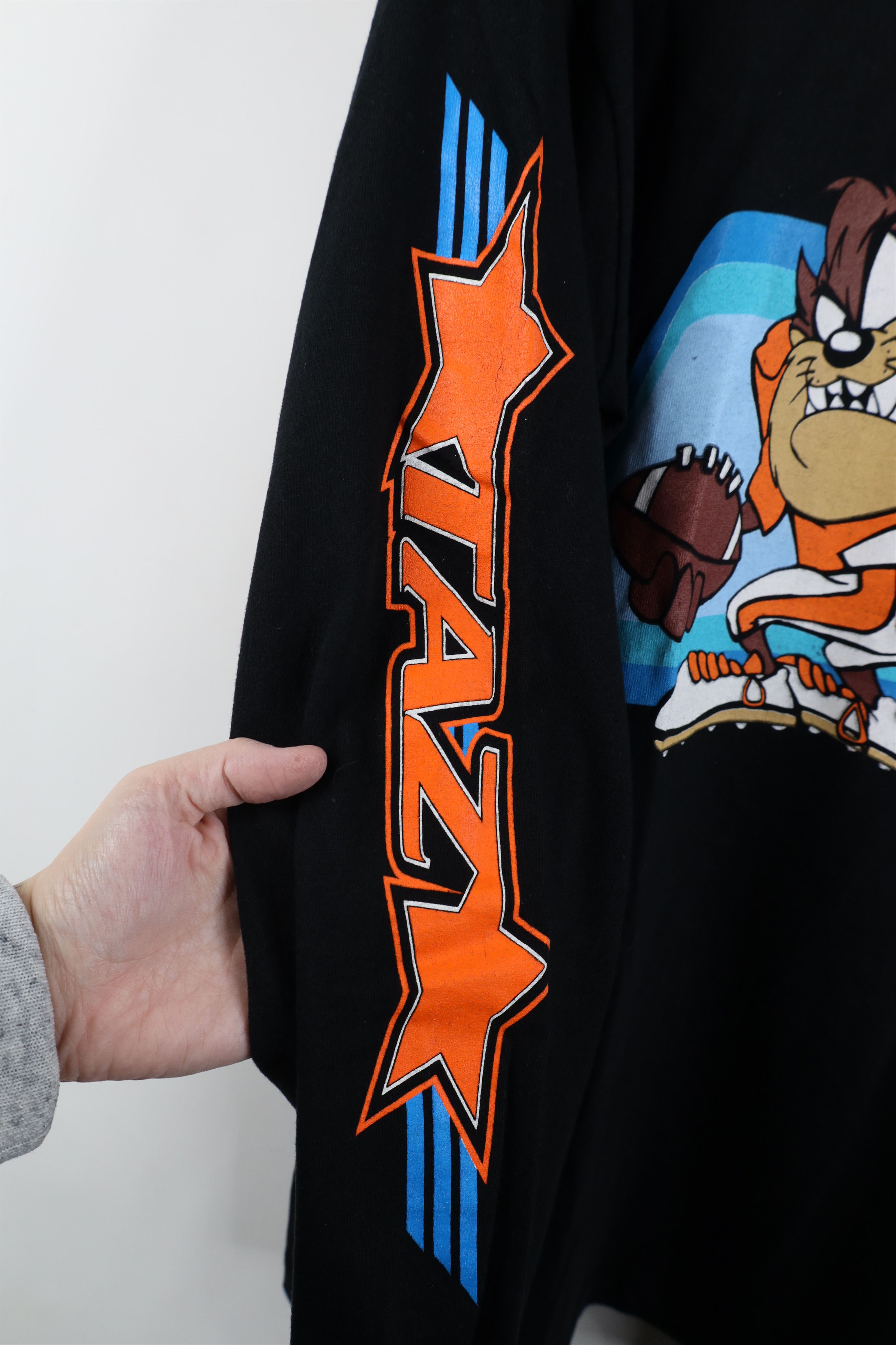 Vintage Vintage 90s Looney Tunes Tazmanian Devil Long Sleeve T-Shirt Size US M / EU 48-50 / 2 - 8 Thumbnail