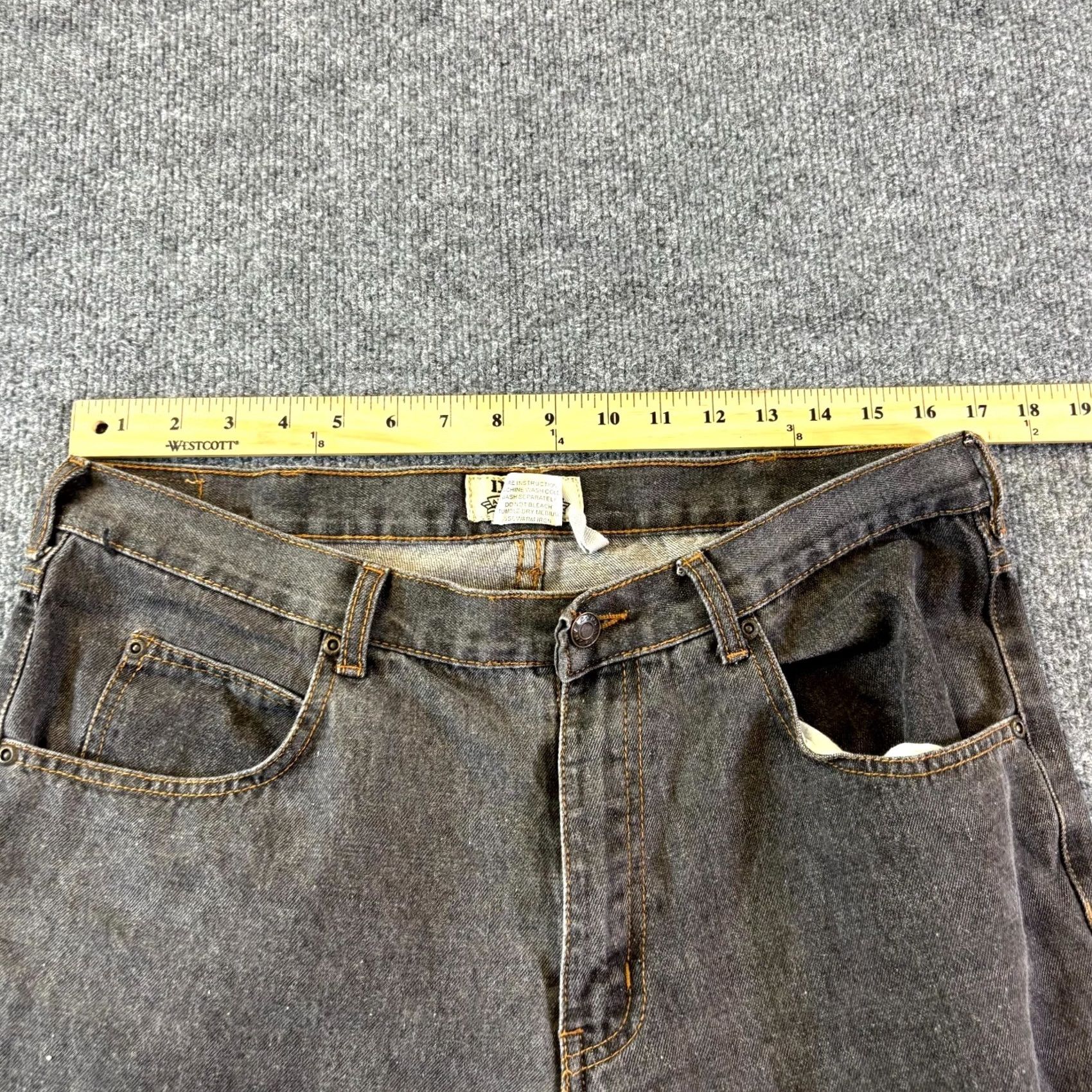 Vintage Duke Jeans Men 34xS Gray Denim Cotton Blend Straight Leg Skater 5-Pocket Button Closure Modern City Classic Everyday Men’s Size US 34 / EU 50 - 3 Thumbnail