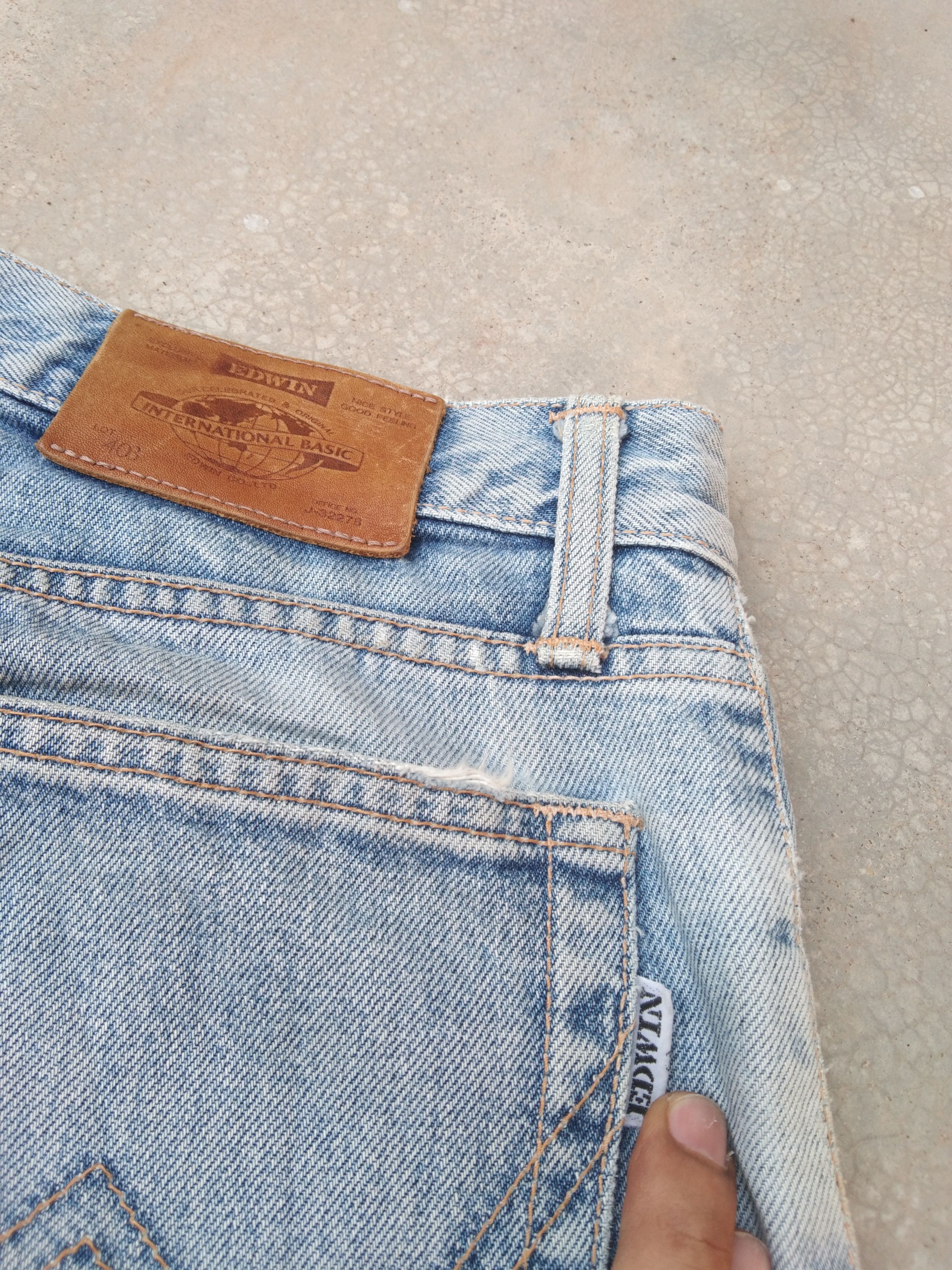 Japanese Brand Vintage Japanese Edwin Faded Blue Distressed Jeans 32x31 Size US 32 / EU 48 - 3 Thumbnail