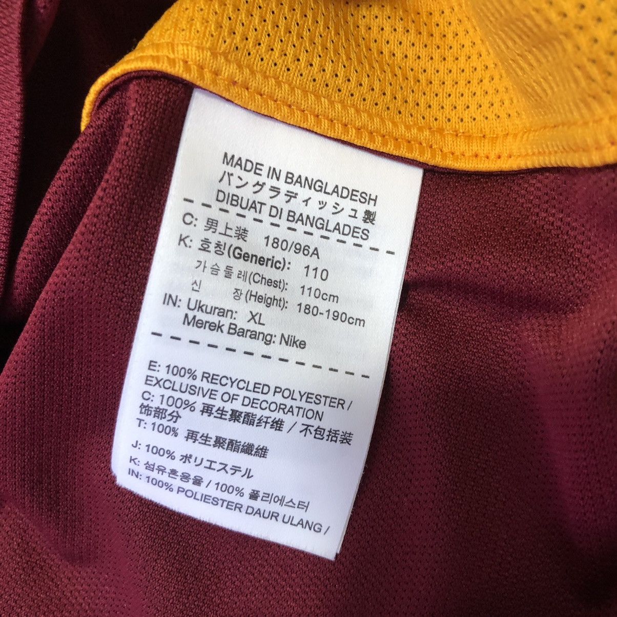 Nike Roma 15/16 player issue home shirt #10 Totti Size US XL / EU 56 / 4 - 10 Thumbnail
