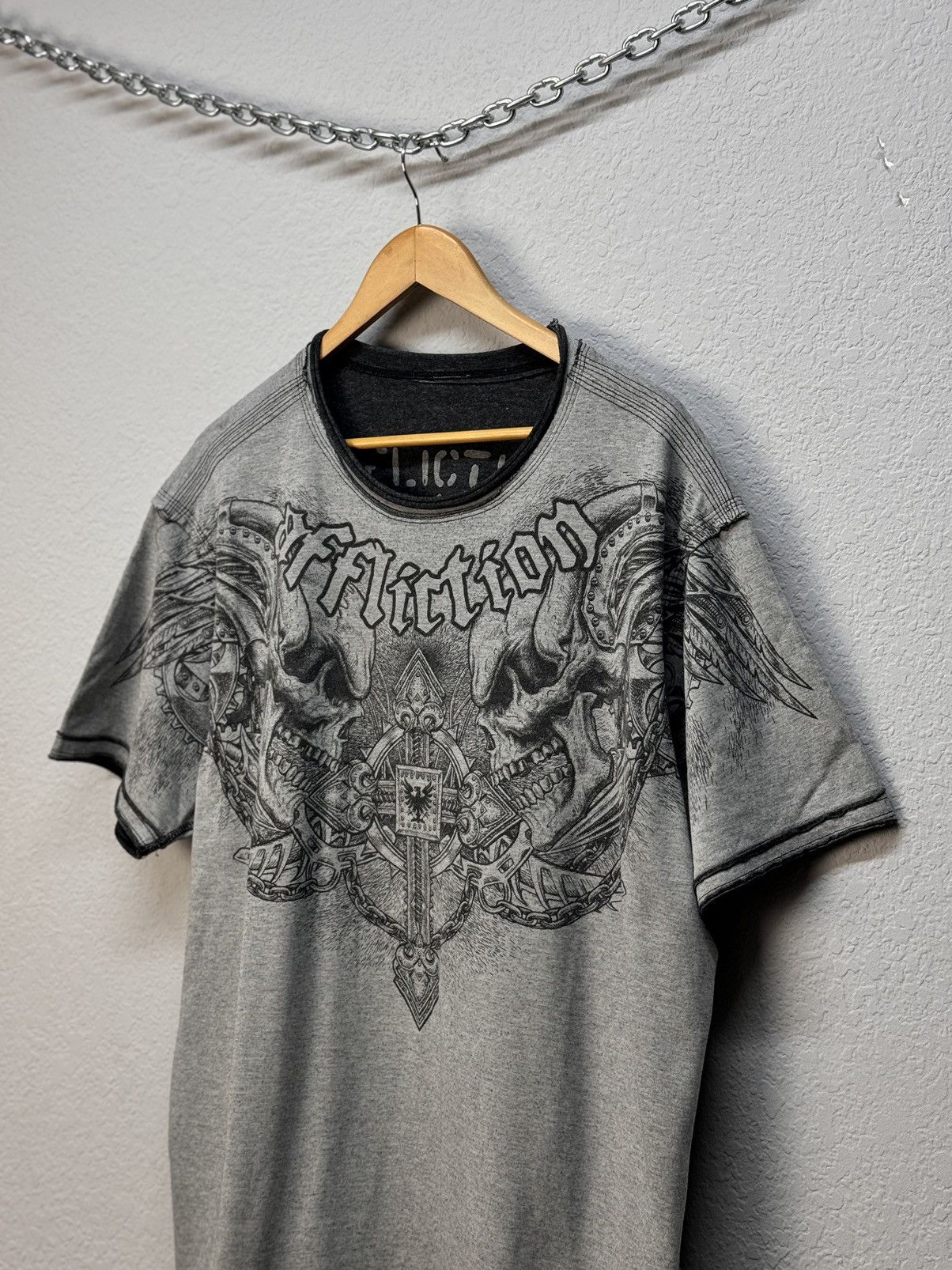 Affliction × Japanese Brand × Vintage Vintage Reversible Affliction Double Skull Black T Shirt Size US XL / EU 56 / 4 - 4 Thumbnail
