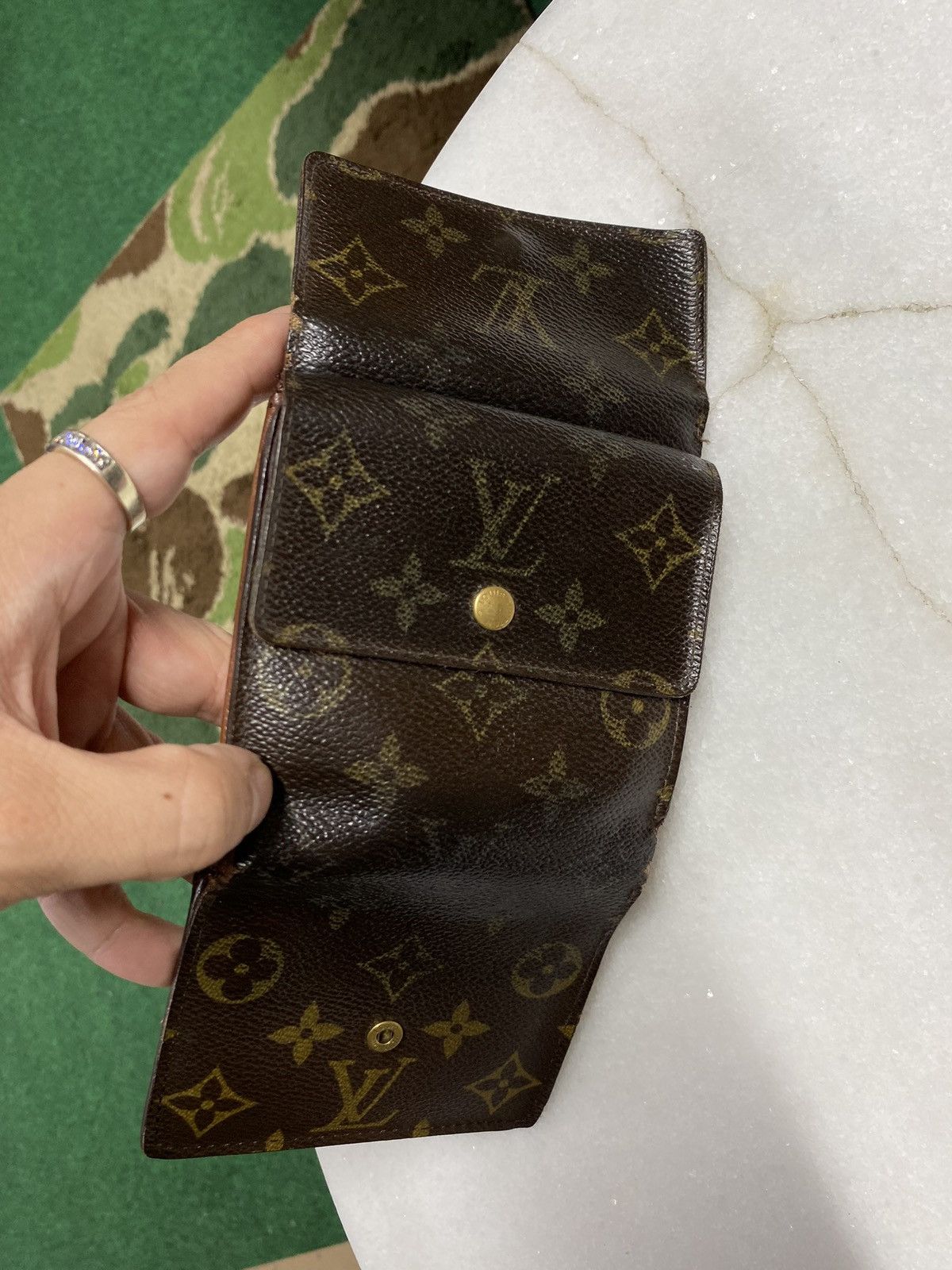Louis Vuitton Louis Vuitton Brown Monogram Wallet Women’s Card Holder Size ONE SIZE - 12 Thumbnail