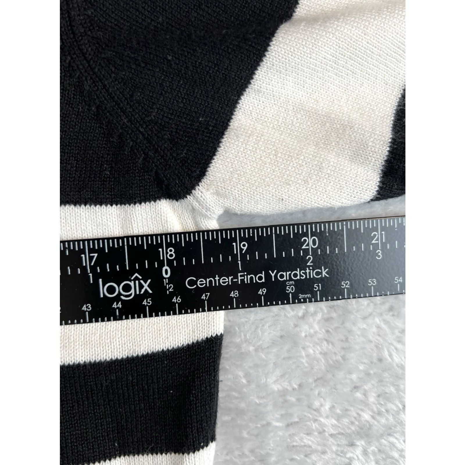 Vintage VINTAGE Black Sweater Womens Medium Striped Crew Neck Pullover Lightweight Preppy 60s-90s Style Easy Care Dry Clean Only Size M / US 6-8 / IT 42-44 - 6 Thumbnail